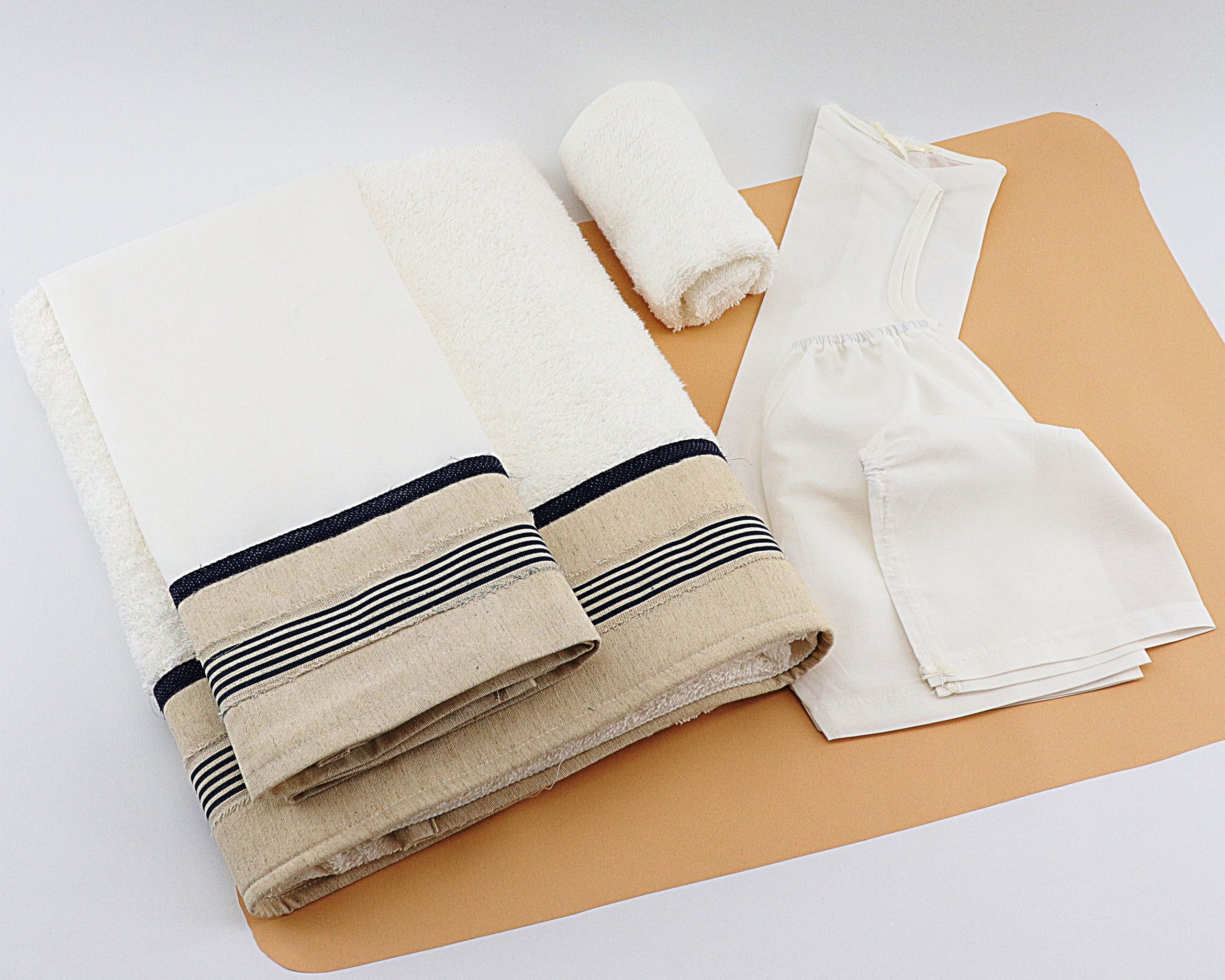 M120-33 Σετ Λαδόπανα Βάπτισης αγόρι εκρού-μπλε M120 - Image 1