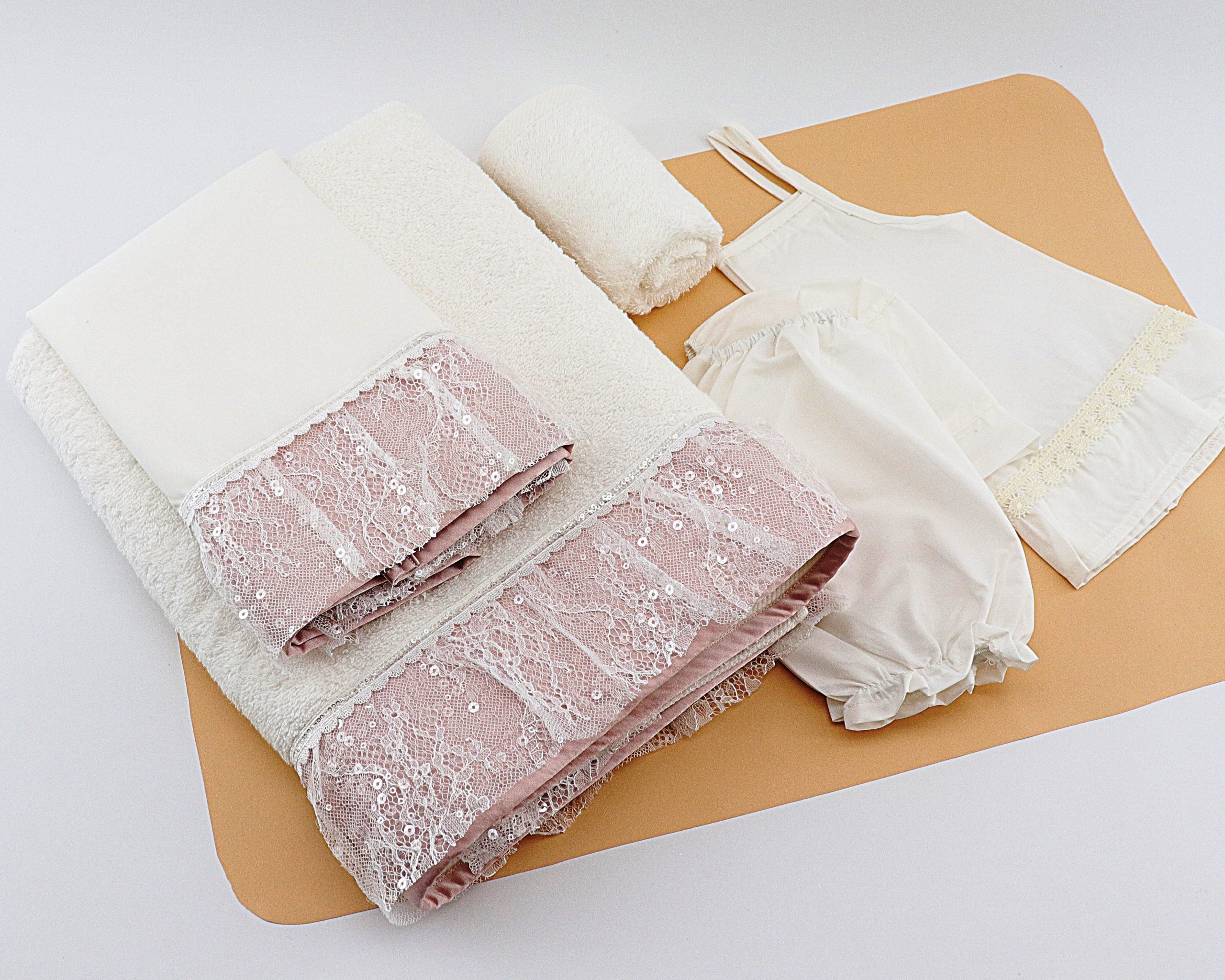 M36-33 Σετ Λαδόπανα Βάπτισης κορίτσι σάπιο μήλο M36 - Image 1